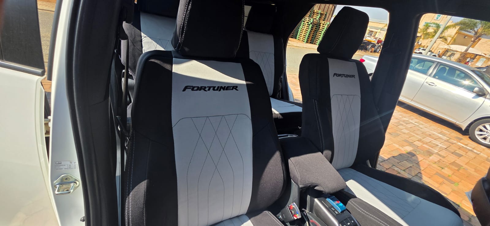 Ford Raptor Next Gen DC Neoprene Seat covers (5 Seats) - Image 5