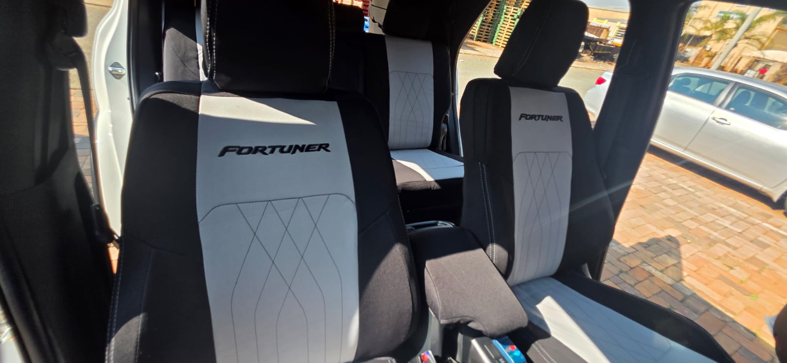Ford Raptor Next Gen DC Neoprene Seat covers (5 Seats) - Image 7