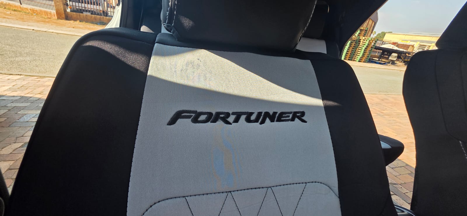 Ford Raptor Next Gen DC Neoprene Seat covers (5 Seats) - Image 8